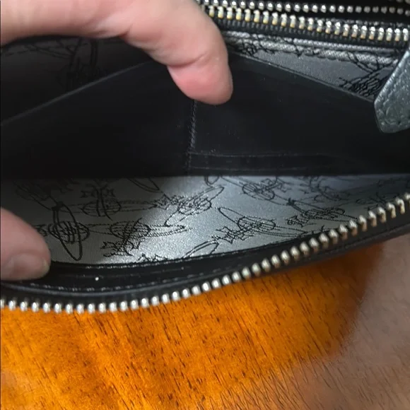 Vivienne Westwood Black Wallet - Picture 9 of 11